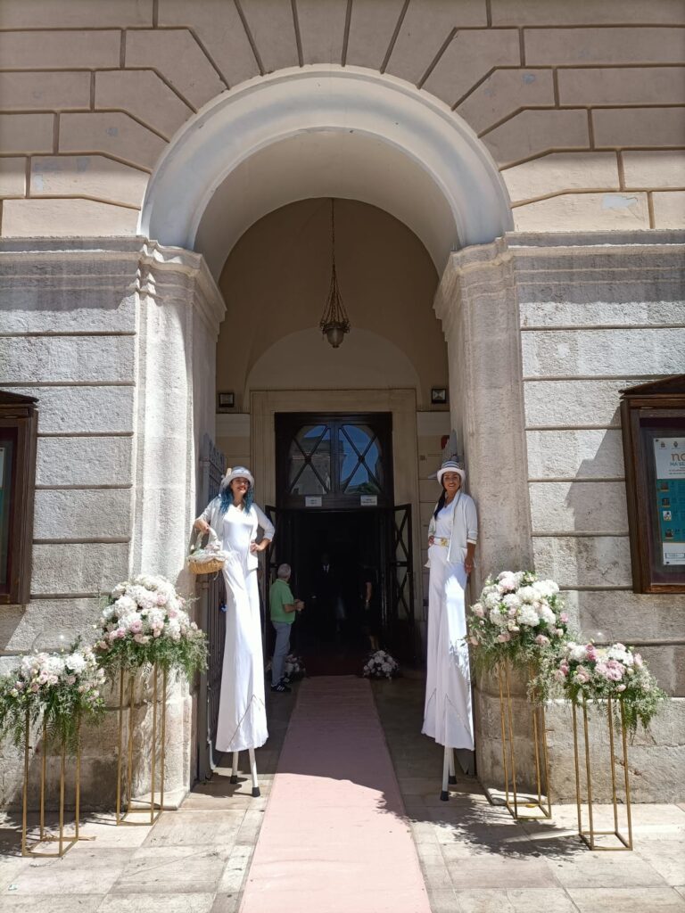 spettacolo su Trampoli, Animazione Matrimoni artisti di strada - spettacolo su Trampoli, Fornitori artisti di strada - spettacolo su Trampoli, Matrimonio artisti di strada - spettacolo su Trampoli, Nozze artisti di strada - spettacolo su Trampoli, Animazione Matrimoni Puglia, Animazione Matrimoni Lecce, Matrimonio Puglia, Fornitori Puglia, Fornitori Lecce, Matrimonio Lecce