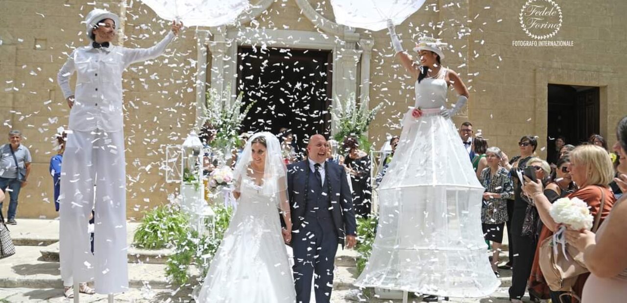 spettacolo su Trampoli, Animazione Matrimoni artisti di strada - spettacolo su Trampoli, Fornitori artisti di strada - spettacolo su Trampoli, Matrimonio artisti di strada - spettacolo su Trampoli, Nozze artisti di strada - spettacolo su Trampoli, Animazione Matrimoni Puglia, Animazione Matrimoni Lecce, Matrimonio Puglia, Fornitori Puglia, Fornitori Lecce, Matrimonio Lecce