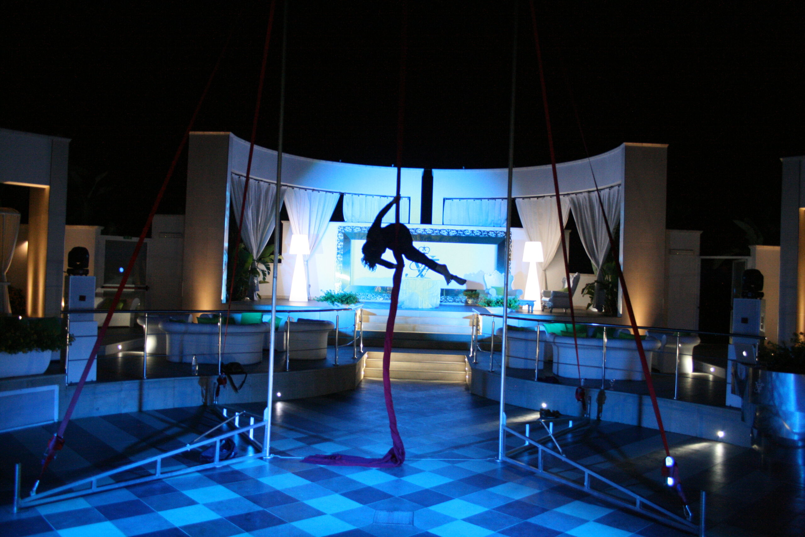 Acrobatica aerea - Artisti di strada - Open circus Puglia- lecce - brindisi - taranto (22)